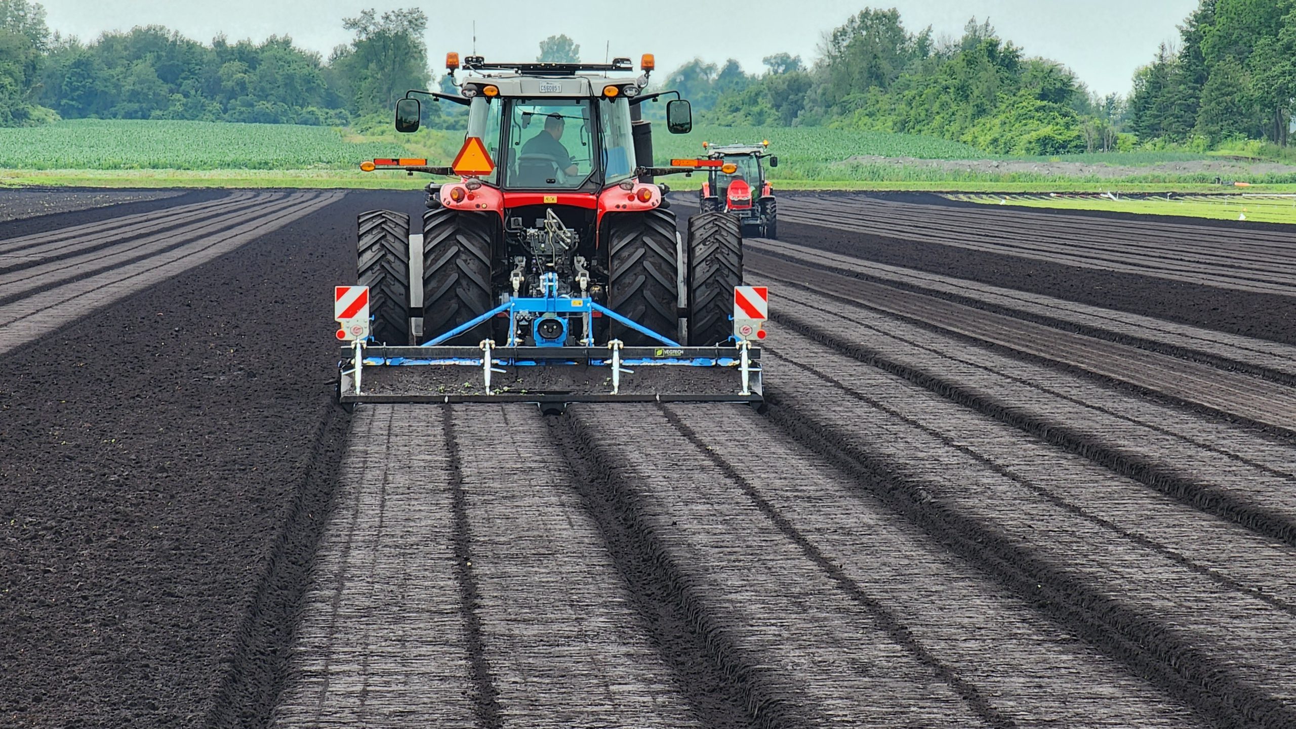 Custom-made mounding machines poster